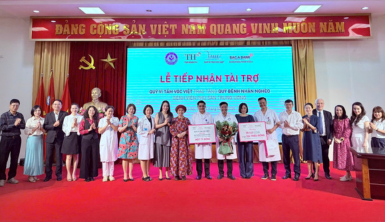 Quỹ Vì tầm vóc Việt tài trợ hơn 1 tỷ đồng cho Bệnh viện Phụ sản Trung ương